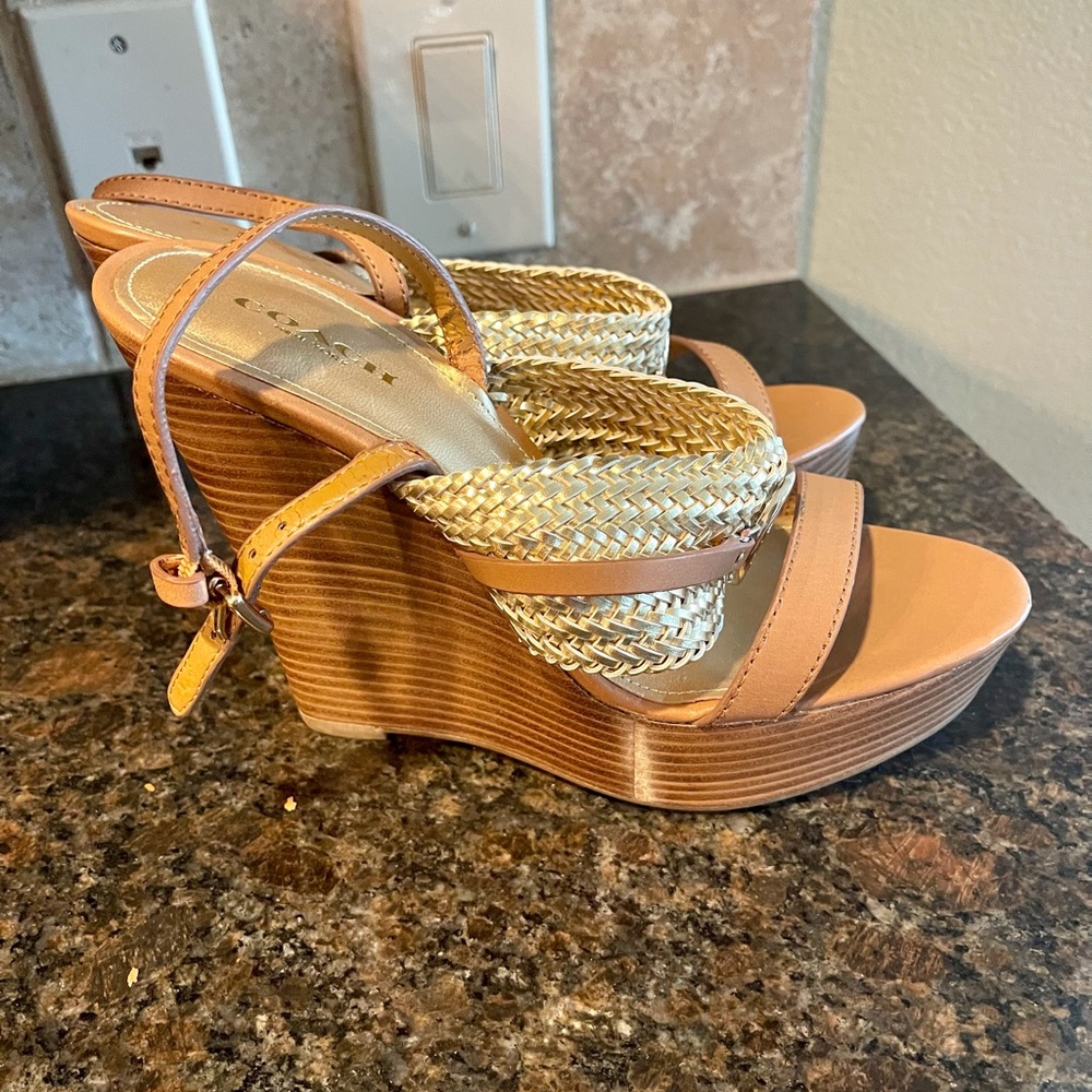 New Coach ginger/ gold wedges .Signature logo . - Picture 12 of 12